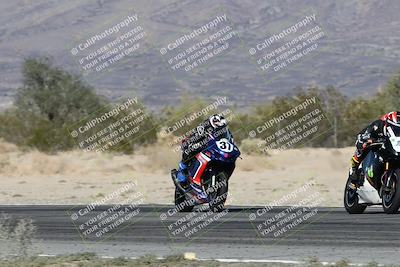 media/Dec-07-2025-CVMA (Sun) [[3e7d2de5dc]]/Race 8-Middleweight Shootout/